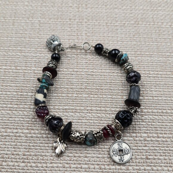 Jewelry - 7.5 Inch Sterling Silver Leaf Bag And Asian Charm Bracelet B913